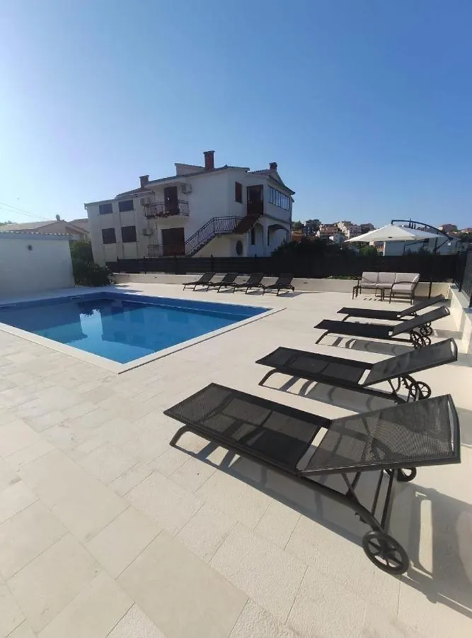 Apartment In Seget Vranjica With Sea View, Balcony, Air Conditioning, Wifi 5142-1