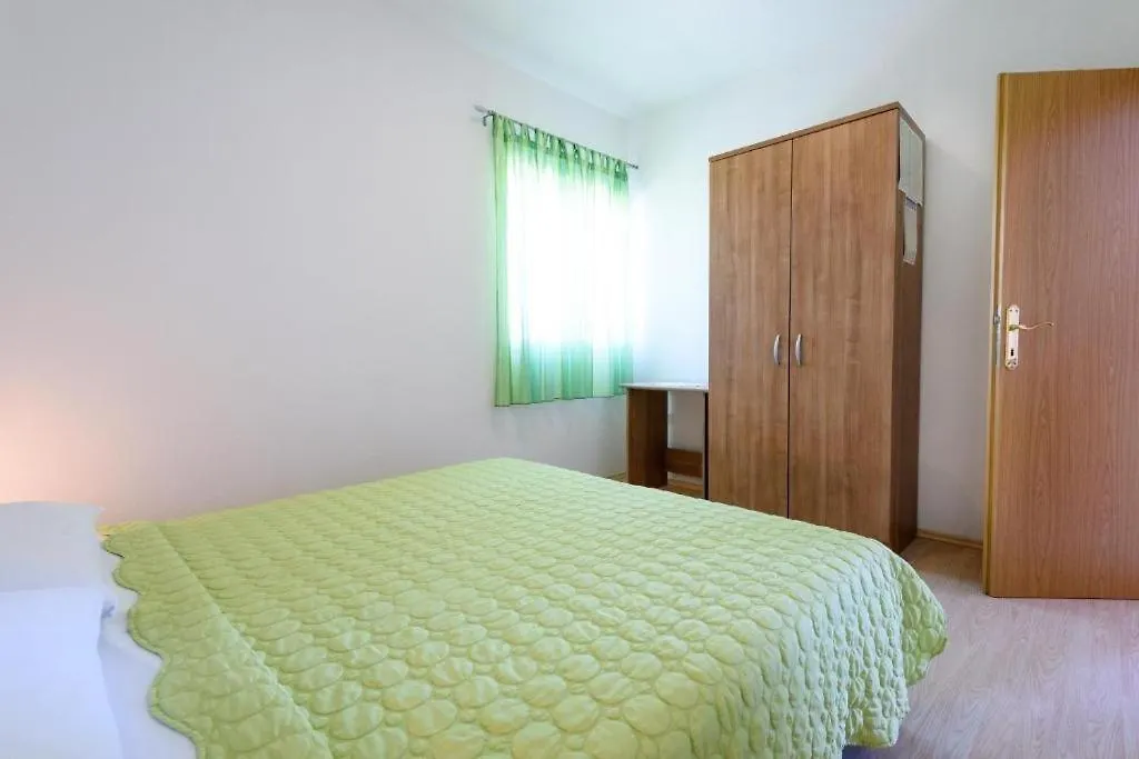 Apartment In Seget Vranjica With Sea View, Balcony, Air Conditioning, Wifi 5142-1 0*,