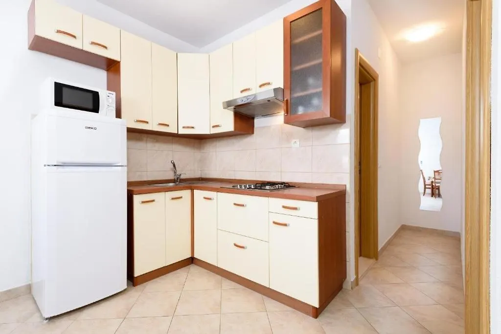 Apartment In Seget Vranjica With Sea View, Balcony, Air Conditioning, Wifi 5142-1