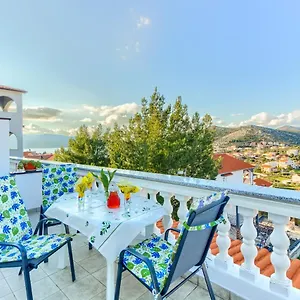 Apartament Vittorio, Seget Vranjica